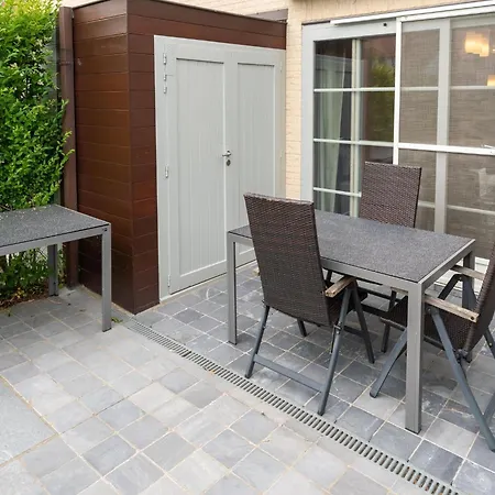 בית נופש In With Carport